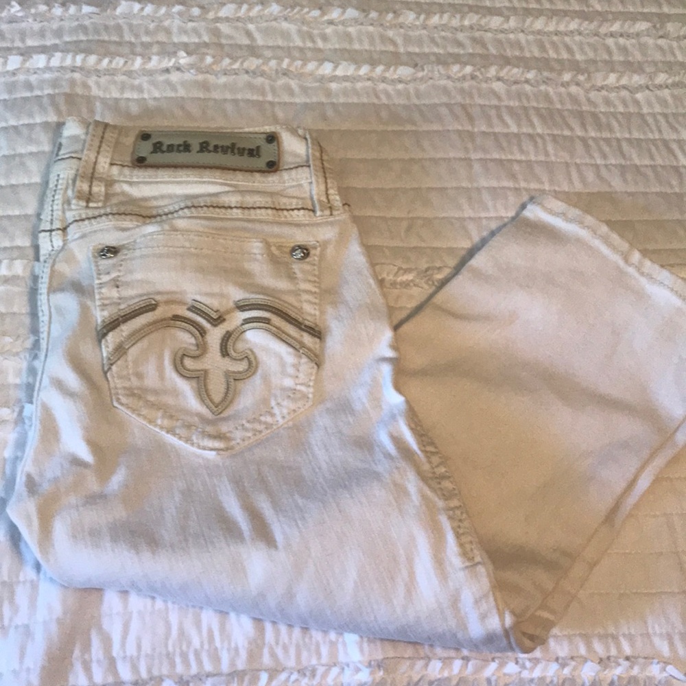 Rock Revival White Capris Size 28